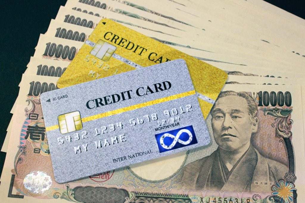 「キャッシュレス」と「現金」はどのように使い分けている?現状を把握しよう